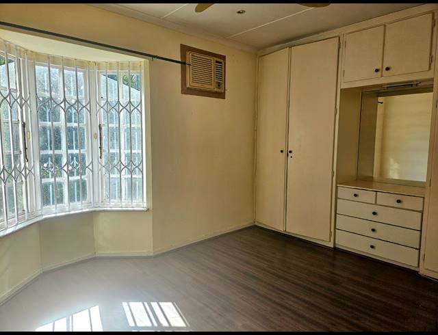 2 BEDROOM TOWNHOUSE FOR SALE IN SHERWOOD